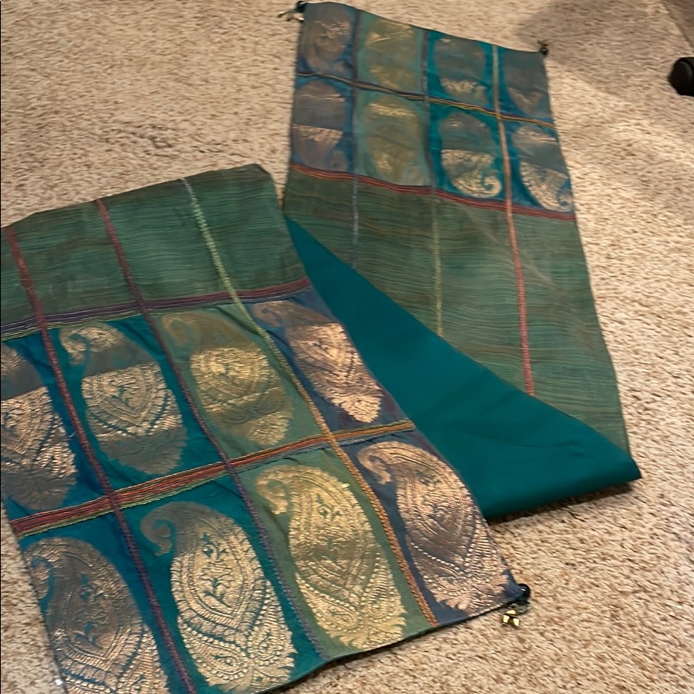 Pier 1 Teal and Gold Paisley Table Runner